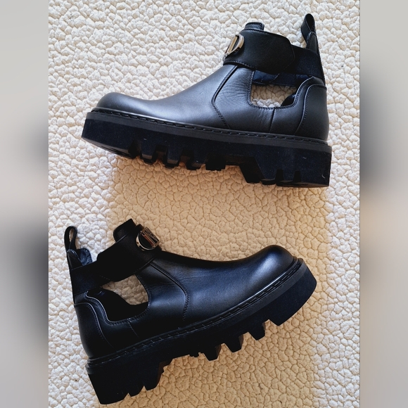 NWOB MCM Travia Black Leather Cutout Ankle Boot Women's EU 38 US 8  Org $830 - Picture 14 of 14